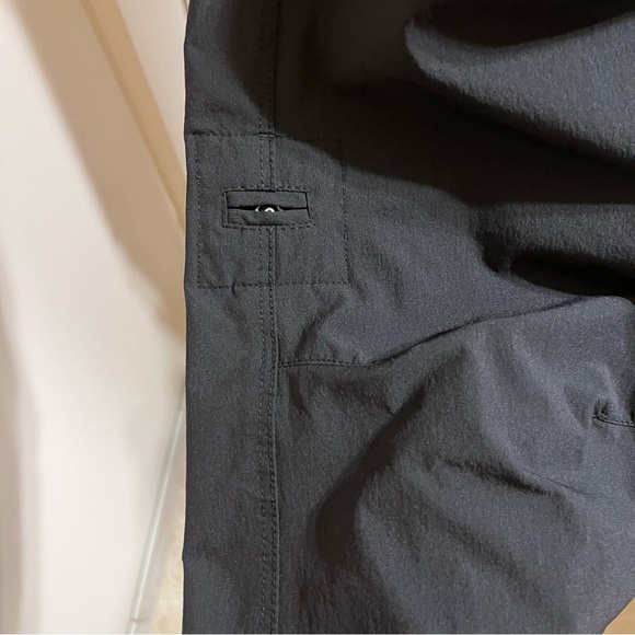 Women’s North Face Pants - Picture 4 of 8